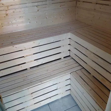 Ferienhaus Dom I Nad Morzem I Jeziorem - - Jaroslawiec *